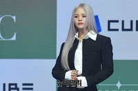 [포토] CLC SORN, 은발이 돋보이는 영롱한 비주얼