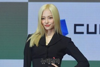 [포토] 금발이 매력적인 CLC 장예은