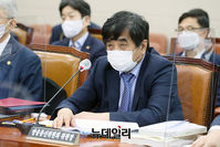 [포토] 국회 출석한 한상혁 방송통신위원장