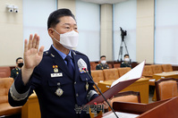 [포토] 국회 국방위, 선서하는 원인철 함동참모의장 후보자