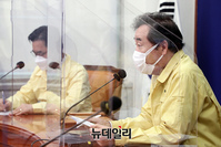 [포토] 모두발언 하는 이낙연 더불어민주당 대표