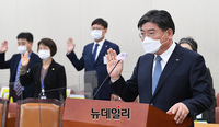 [포토] 국회 출석한 김용진 국민연금공단 이사장