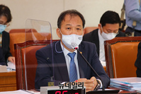 [포토] 국정감사 출석한 박종호 산림청장