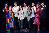 [포토] 뮤지컬 '고스트' 출연진 "공연장에서 만나요"