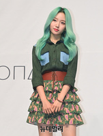 [포토] 그린 헤어로 컴백한 이달의소녀 고원