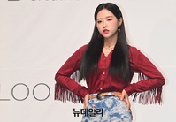 [포토] 긴머리로 컴백한 이달의소녀 올리비아 혜