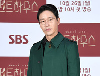 [포토] 이지아와 부부호흡 맞추는 배우 엄기준 