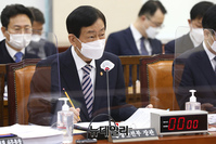 [포토] 답변하는 진영 행정안전부 장관