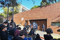 [포토] MB 징역17년 선고에 자택에 몰린 취재진