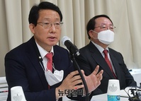 [포토] 좋은후보선정 토론회, 인사말하는 김상훈 경선준비위원장