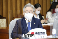 [포토] 국민의힘 찾은 이재명 경기도지사