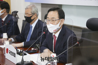 [포토] 원자력 바로 알리기 특강 참석한 주호영 원내대표