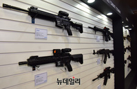 [포토] 방위산업전서 다산기공이 선보이는 특전사 차기 기관단총
