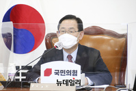 [포토] 화상 의원총회 주재하는 주호영 국민의힘 원내대표