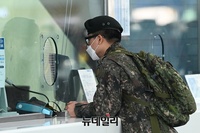 [포토] 軍, 거리두기 2.5단계 격상..장병 휴가·외출 전면 통제