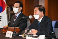 [포토] 문재인 정권 폭정종식 연석회의, 발언하는 이재오 상임고문