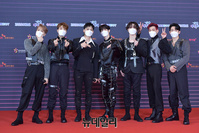 [포토] 갓세븐 "조금 있다 만나요"