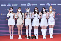 [포토] 가요대축제 참석한 여자아이들 "화이트로 맞췄어요"