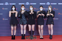 [포토] 있지, 수줍게 내민 손하트