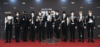[포토] 레드카펫 한가득 채운 더보이즈