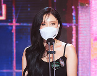 [포토] 화사, MBC방송연예대상서 '디지털콘텐츠상' 수상