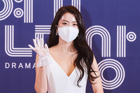 [포토] MBC연기대상 참석한 배우 박신아