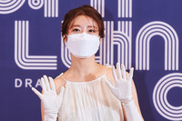 [포토] 양손인사하는 배우 남지현