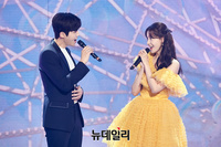 [포토] MBC가요대제전, 노래하는 '윤아-김선호' 