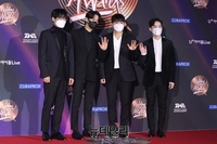 [포토] 노을 "감미로운 목소리 기대하세요"