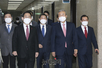 [포토] 입장하는 김종인·주호영