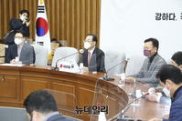 [포토] 원내대책회의, 발언하는 주호영 원내대표
