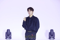 [포토] 골든차일드 홍주찬 "타이틀곡은 '안아줄게'랍니다"