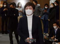 [포토] 입장하는 이언주 국민의힘 부산시장 예비후보