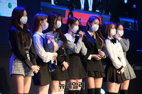 [포토] 신인 여자아이돌상 수상한 '위클리'