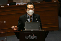 [포토] 답변하는 정세균 국무총리