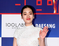 [포토] 화이트 드레스 배우 입은 배우 이주영 