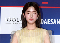 [포토] 레드카펫 오른 배우 박혜수