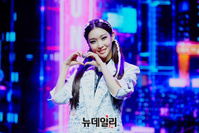 [포토] 데뷔 4년만에 첫 정규앨범 '케렌시아' 발표한 청하