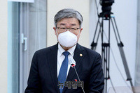 [포토] 국회 출석한 이재갑 고용노동부 장관