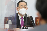 [포토] 비대위 참석한 주호영 국민의힘 원내대표