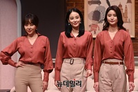 [포토] 나르샤-이주연-박정화, 위풍당당 바바라 스미스