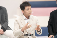 [포토] 엠넷 'TMI NEWS' 공동 MC 맡은 전현무