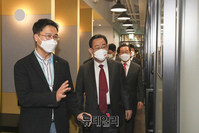 [포토] 여행업계 찾은 주호영 국민의힘 원내대표