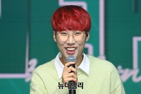 [포토] 방송인 재재 "위클리 쇼케이스 MC 맡았어요"