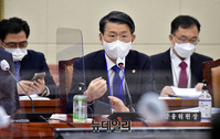 [포토] 답변하는 은성수 금융위원장