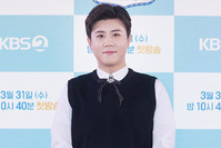 [포토] 진해성 "'트롯 매직유랑단' 오늘밤 첫 방송입니다"