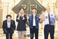 [포토] 비투비 "킹덤, 오늘저녁 첫 방송입니다"