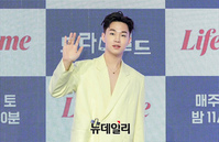 [포토] 배우로 돌아온 헨리 '잘생김 폭발'