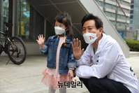 [포토] 상암동 찾은 오세훈 국민의힘 서울시장 후보