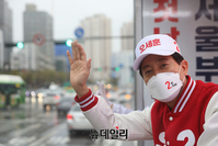 [포토] 금천구서 차량유세하는 오세훈 후보